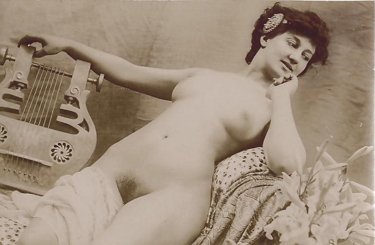 25P Old French postcards 15