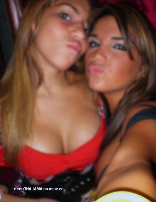 16P Pictures of drunk teen girls exploring their sexuality