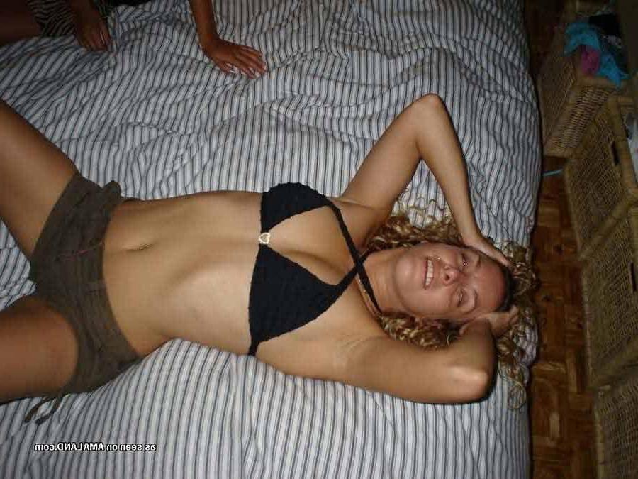 16P Pictures of drunk bi-curious girlfriends experimenting