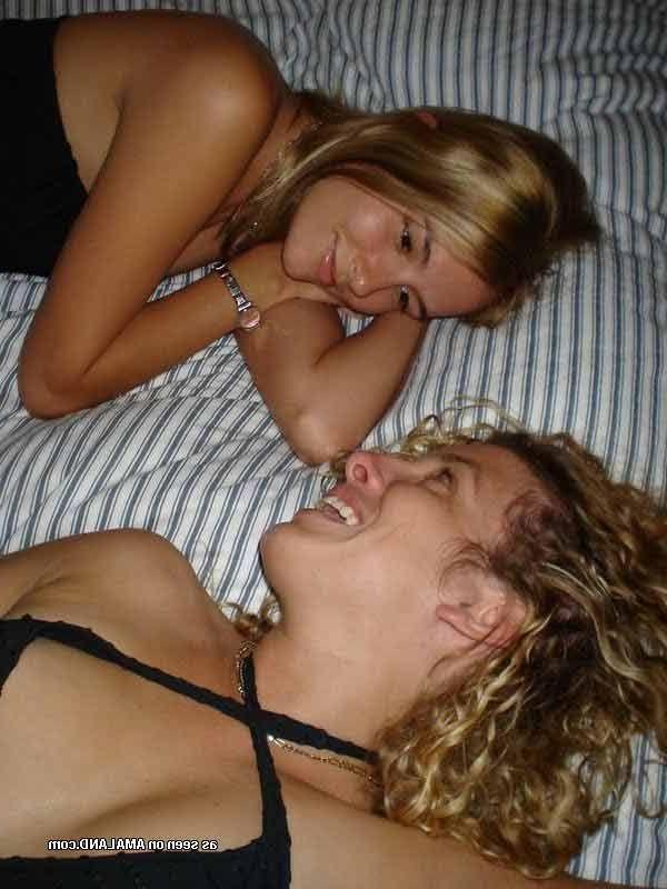 16P Pictures of drunk bi-curious girlfriends experimenting