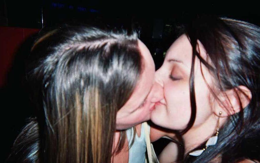 16P Pictures of hot girlfriends getting drunk and wild