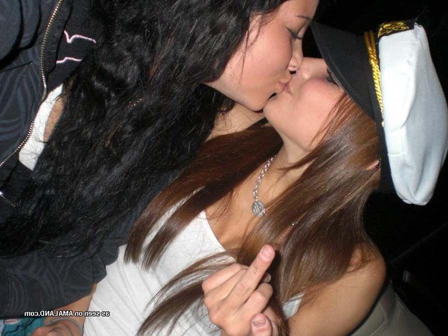 15P Pictures of stunning girlfriends getting drunk and wild