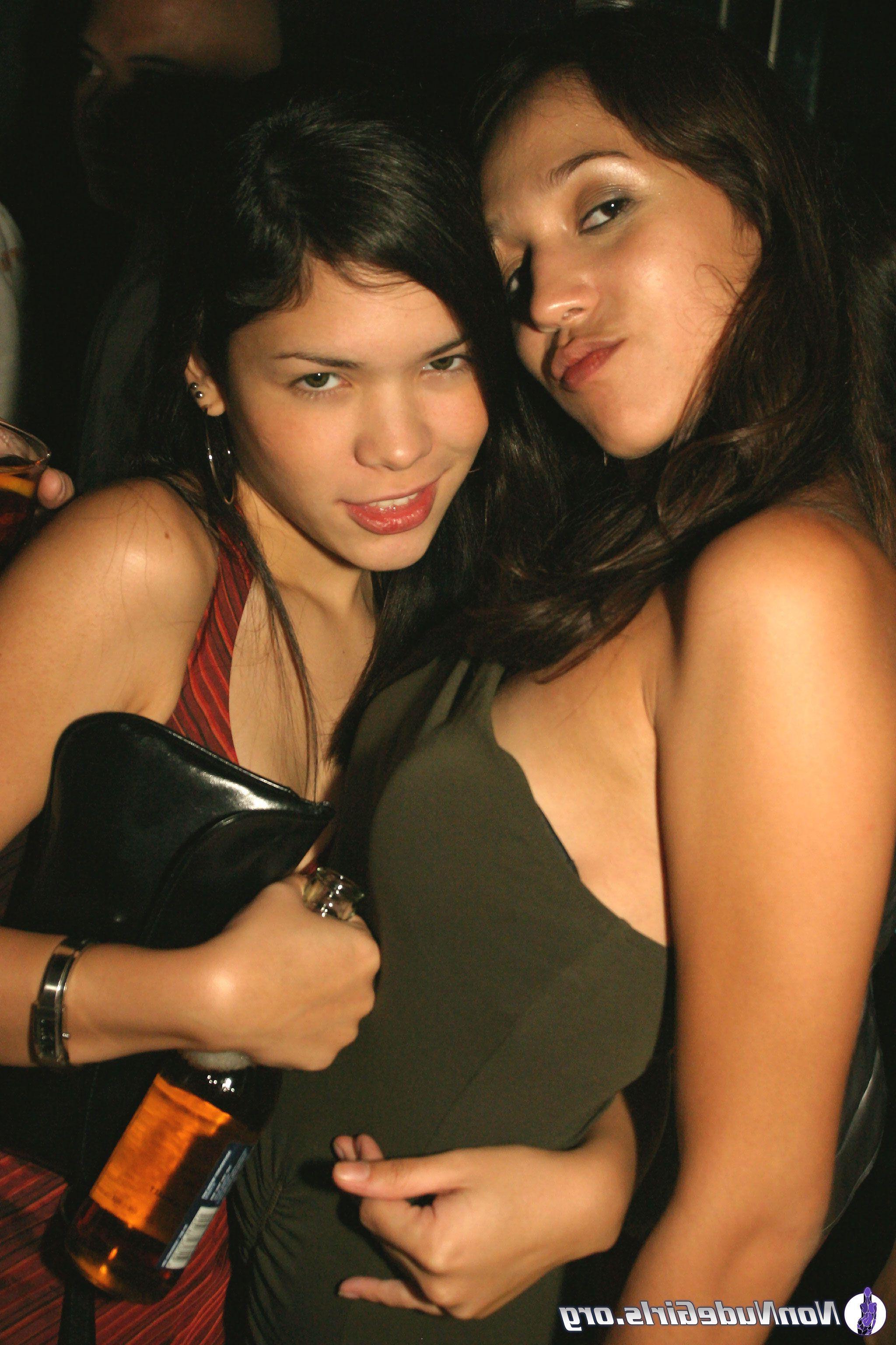 19P Pictures of naughty coeds getting drunk and loose