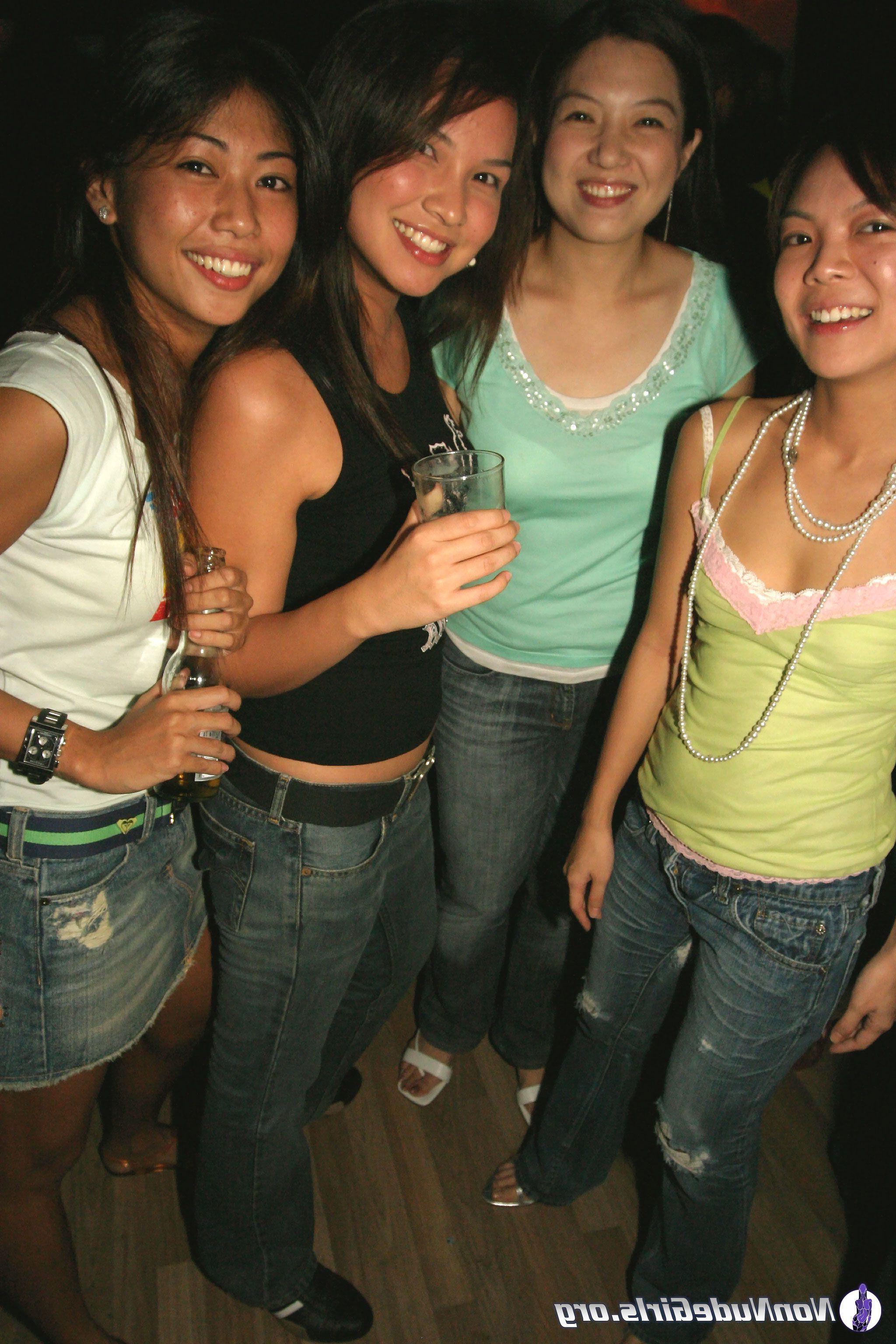 19P Pictures of naughty coeds getting drunk and loose