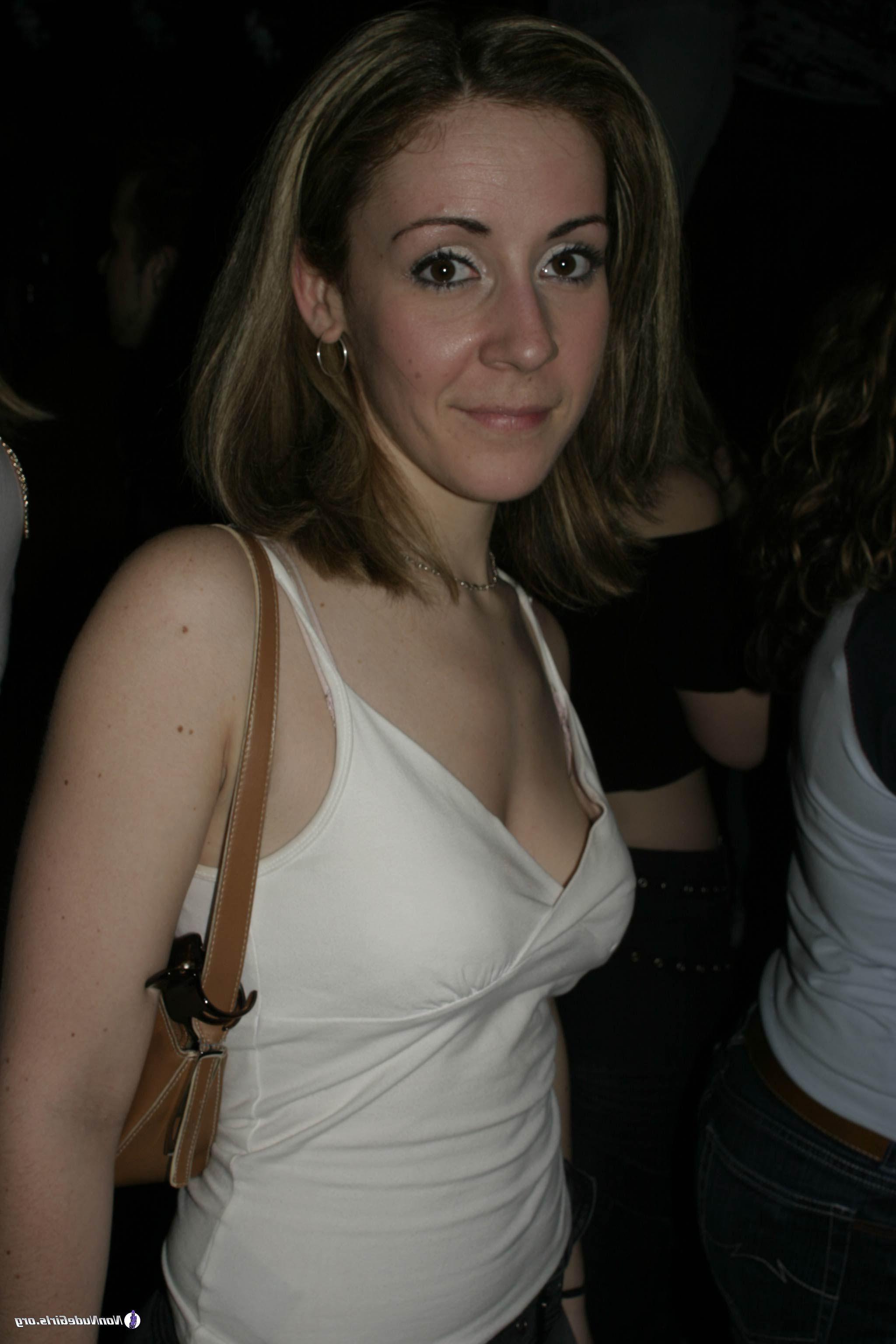 19P Pictures of naughty coeds getting drunk and loose