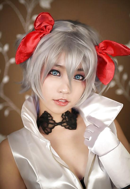 17P Sexy Korean Cosplay Girls