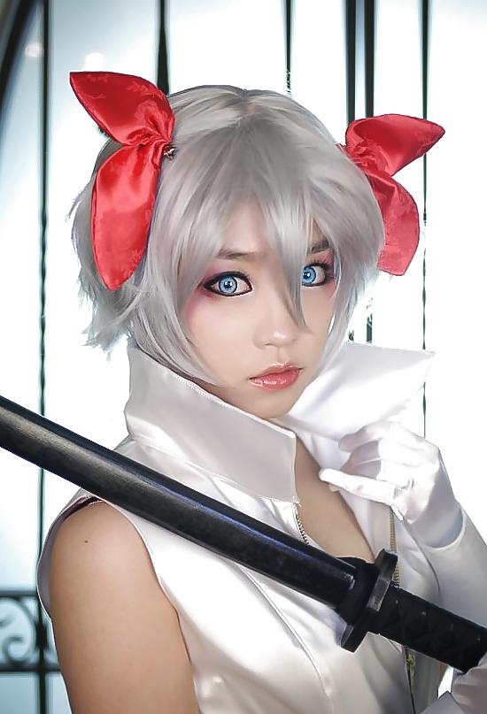 17P Sexy Korean Cosplay Girls