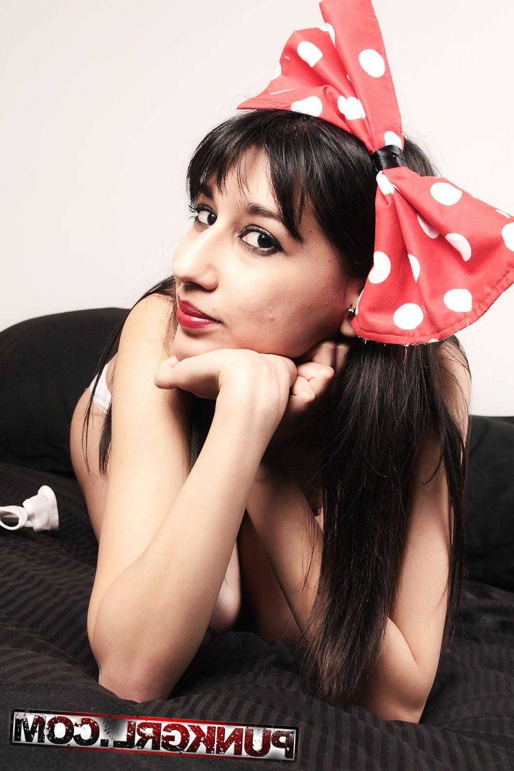 20P Pictures of punk girl Rach stripping out of her dress