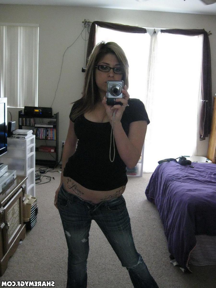 12P Cute girlfriend takes selfshot pictures of her stripping in her bedroom mirror