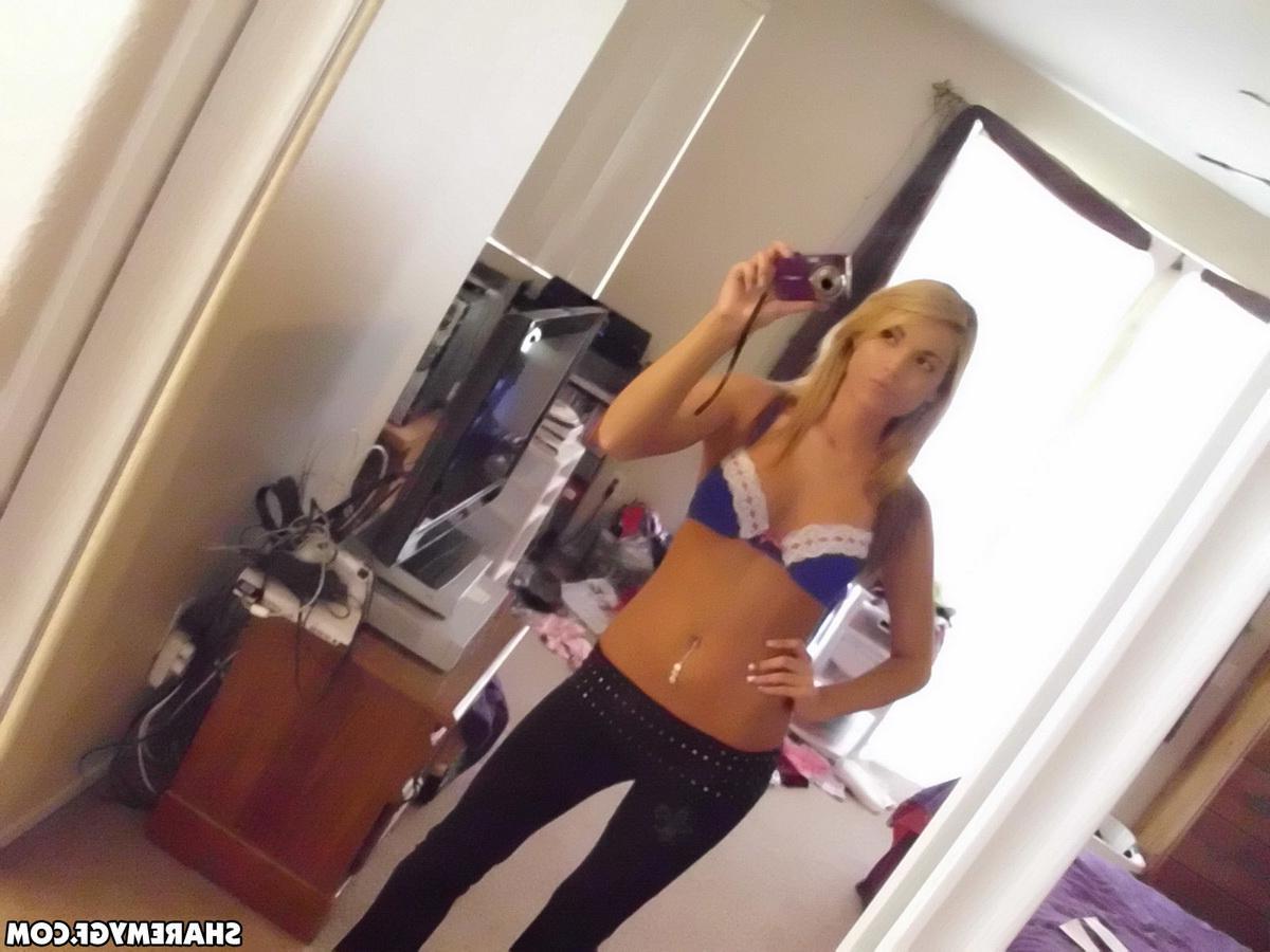 20P Stunning blonde coed takes selfies for you in her bedroom
