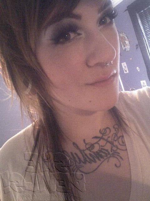 12P Pictures of hot tattooed girlfriends showing off
