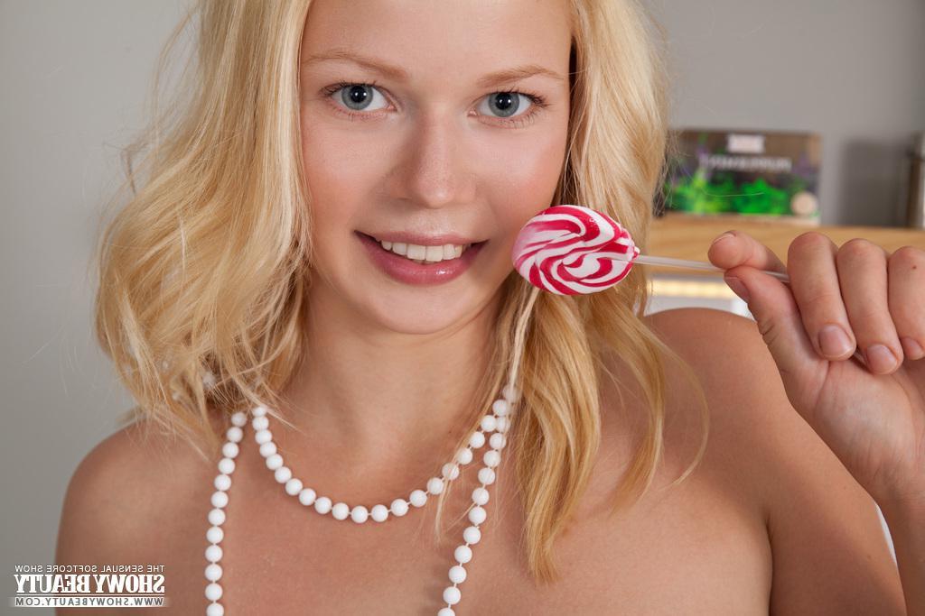 20P Blonde teen Izzy strips down to her socks in Candy Chic