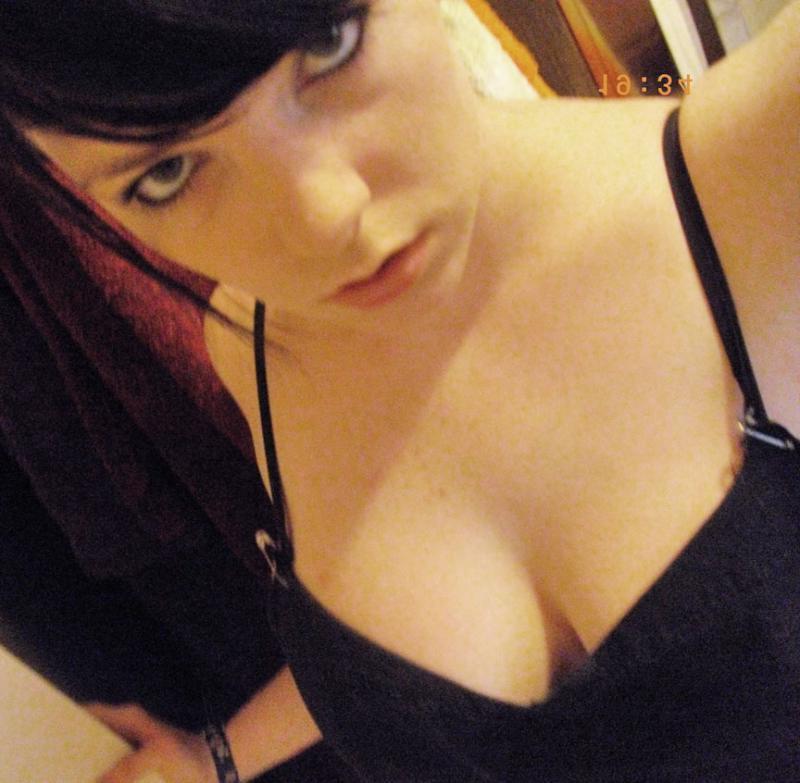 10P Busty girlfriends like displaying their massive tits