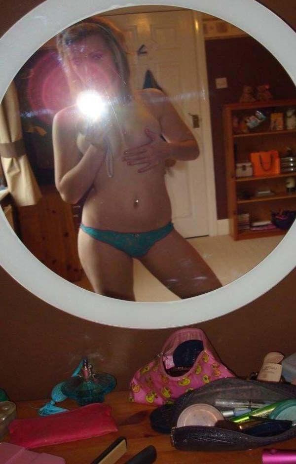 15P Pictures of a horny blonde girlfriend showing her body