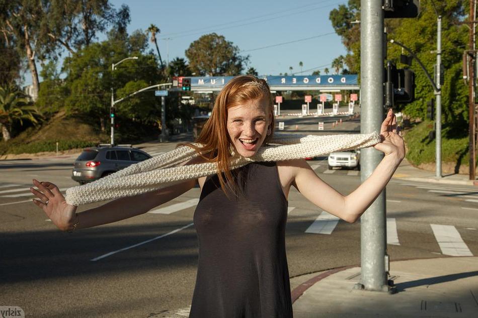 8P Redhead teen Abby Vissers teases in her dress