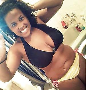25P Ebony Busty Internet Amateur Young Set 4