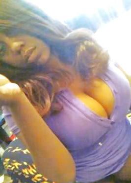 25P Ebony Busty Internet Amateur Young Set 4