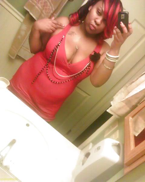 25P Ebony Busty Internet Amateur Young Set 4