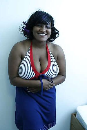 25P Ebony Busty Internet Amateur Young Set 4
