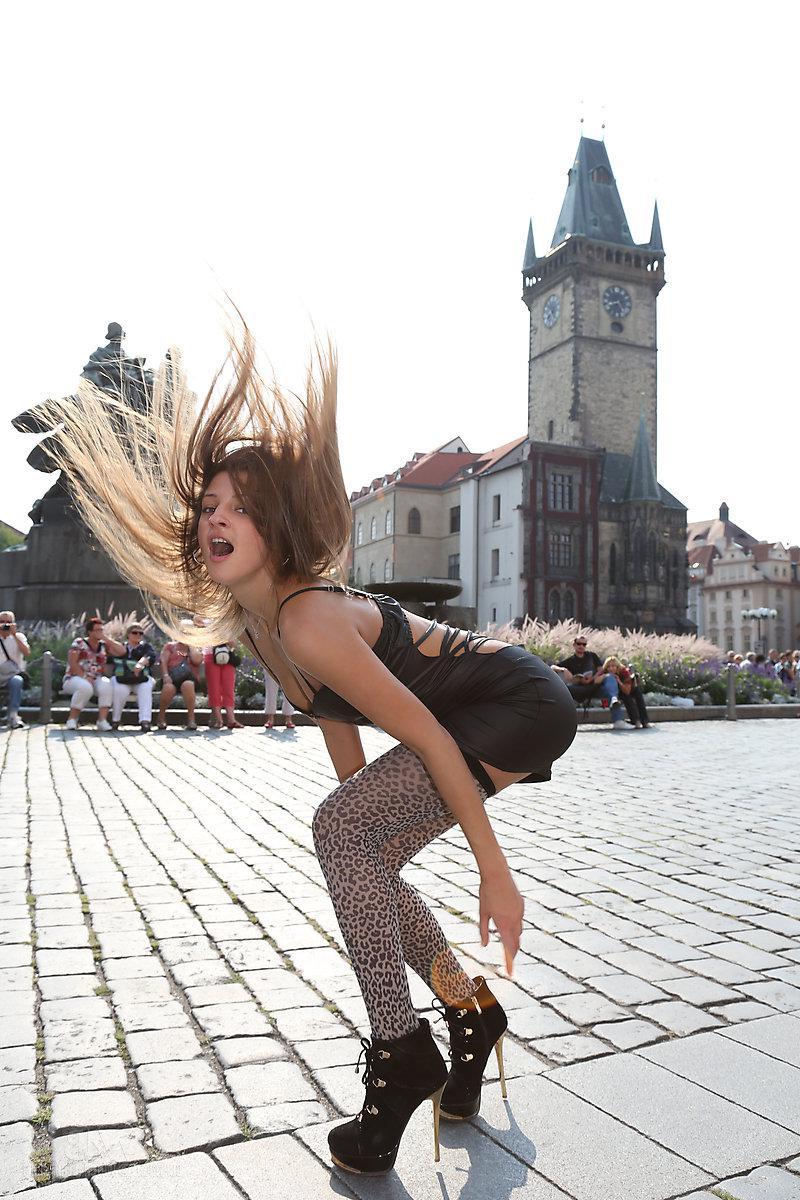 16P Beautiful girl Masha E exposes her tight pussy on the streets