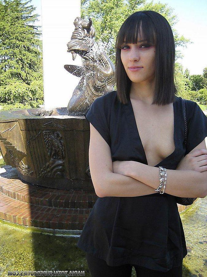 20P Pictures of Nadia getting ready for a sexy night on the town