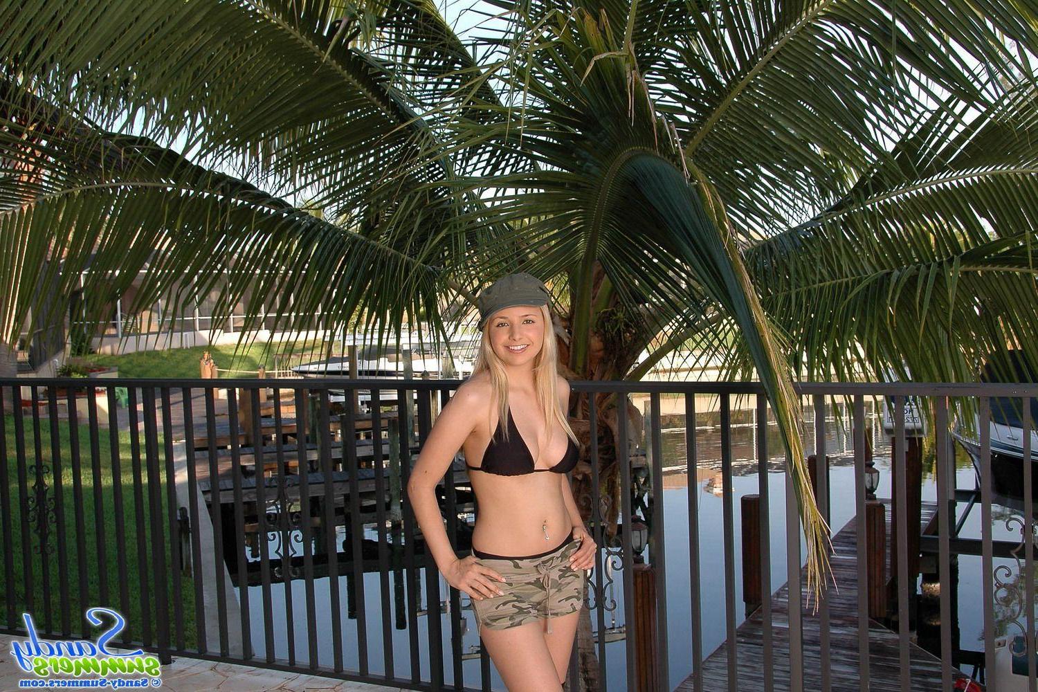 20P Pictures of Sandy Summers being the hottest soldier I have ever seen
