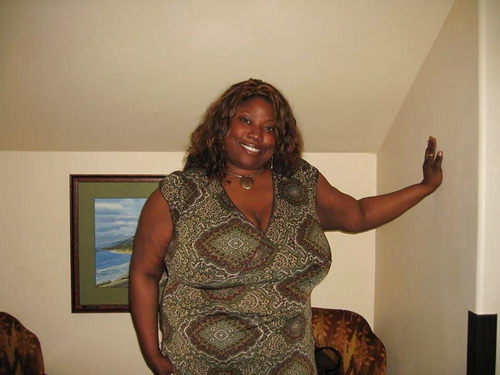 25P Thick & Busty Mix
