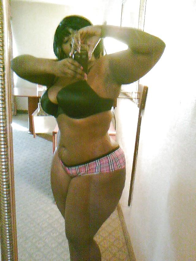 25P Thick & Busty Mix