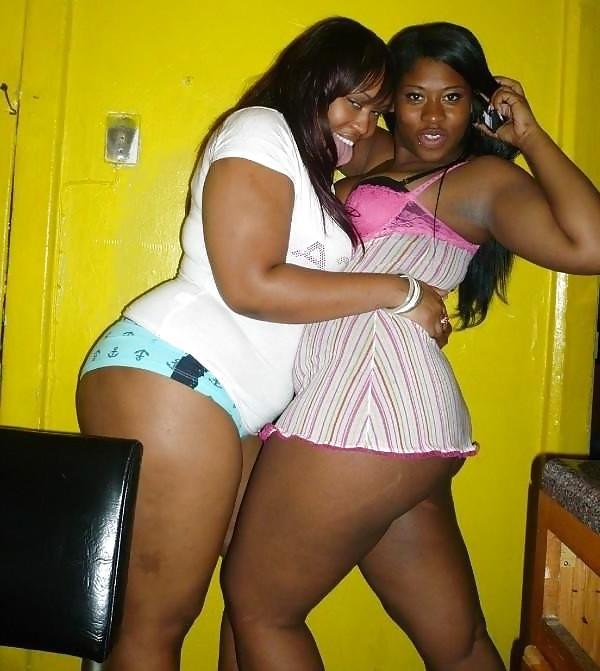 25P Thick & Busty Mix