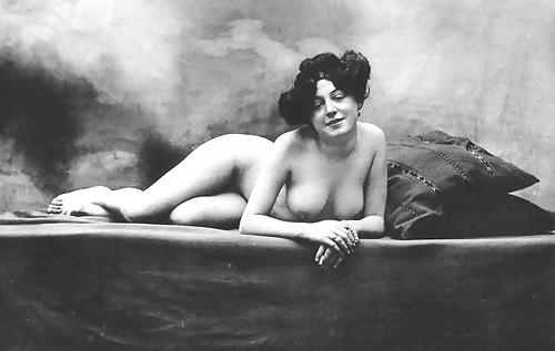 25P Old French postcards 16
