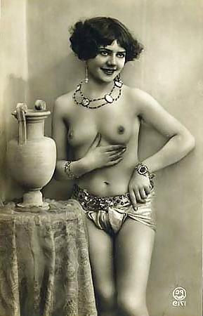 25P Old French postcards 16