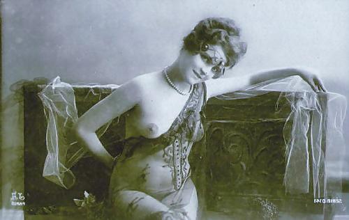 25P Old French postcards 16