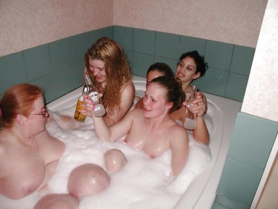 25P Curvy Group Sex Swingers