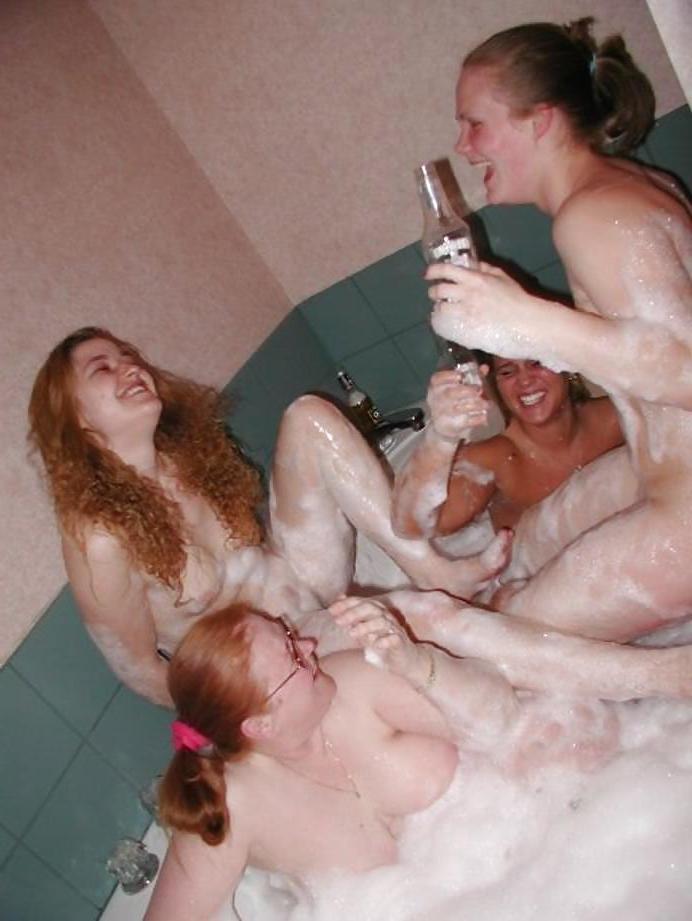 25P Curvy Group Sex Swingers