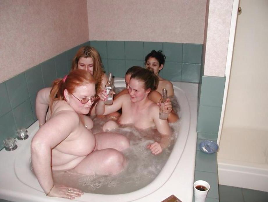 25P Curvy Group Sex Swingers