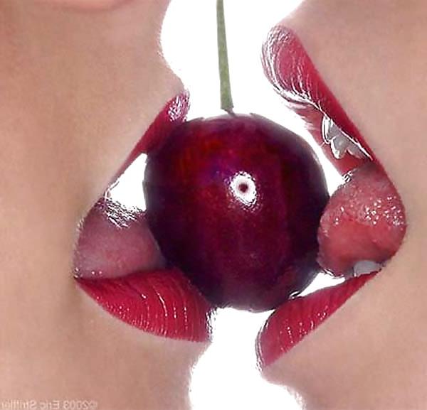 14P Sensual lips ... just for beauty