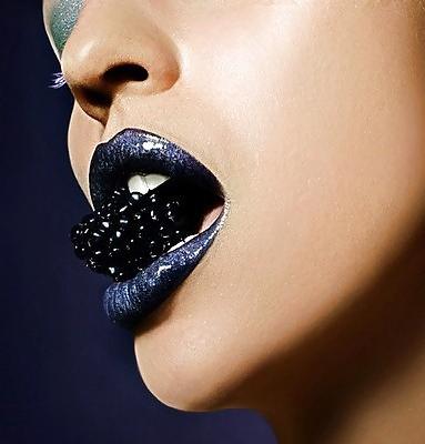 14P Sensual lips ... just for beauty