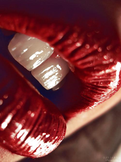 14P Sensual lips ... just for beauty