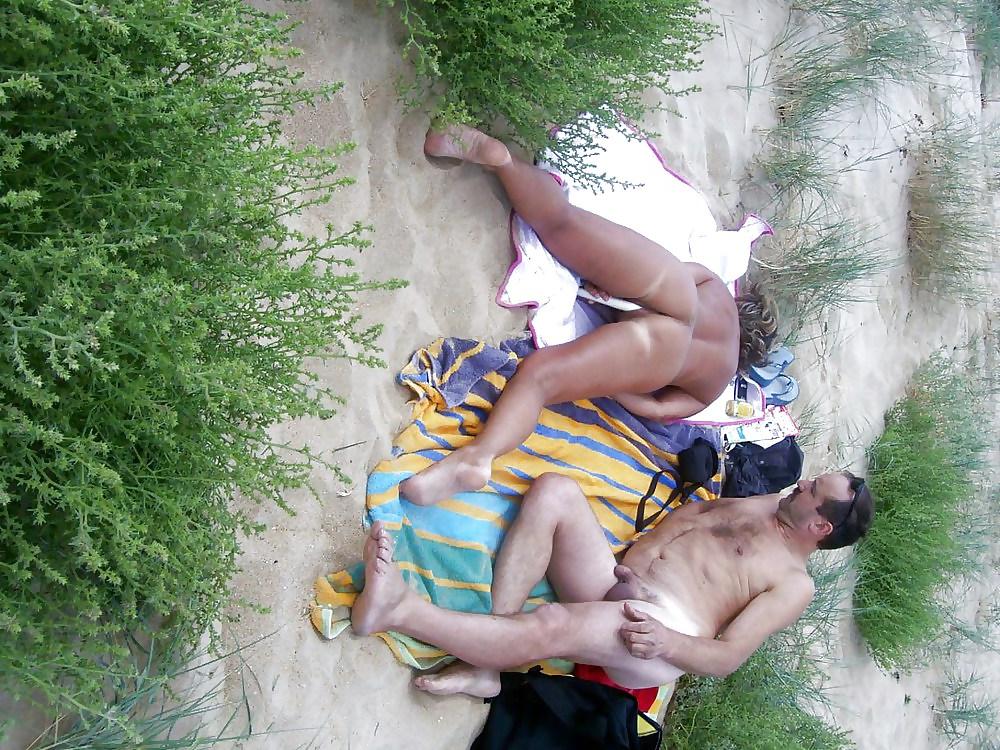 25P Group Sex Amateur Beach #rec Voyeur G4