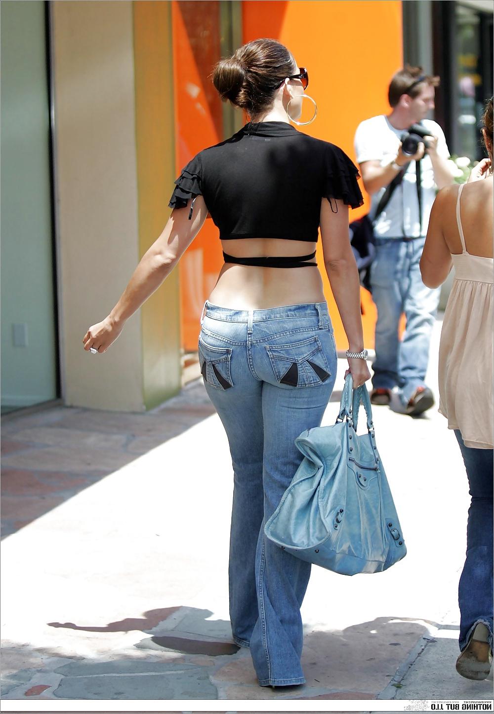 6P J los ass to cum over and re post