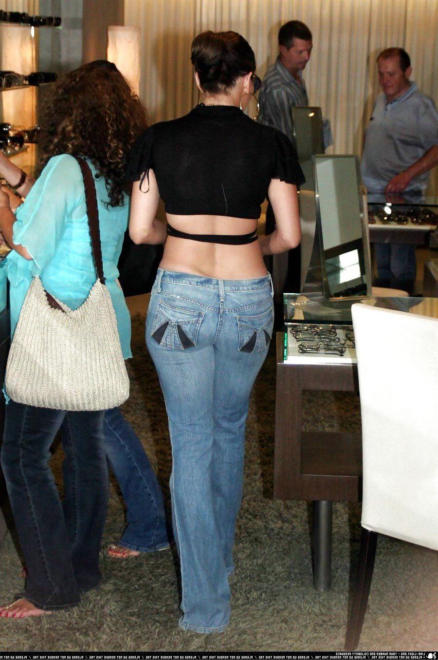 6P J los ass to cum over and re post