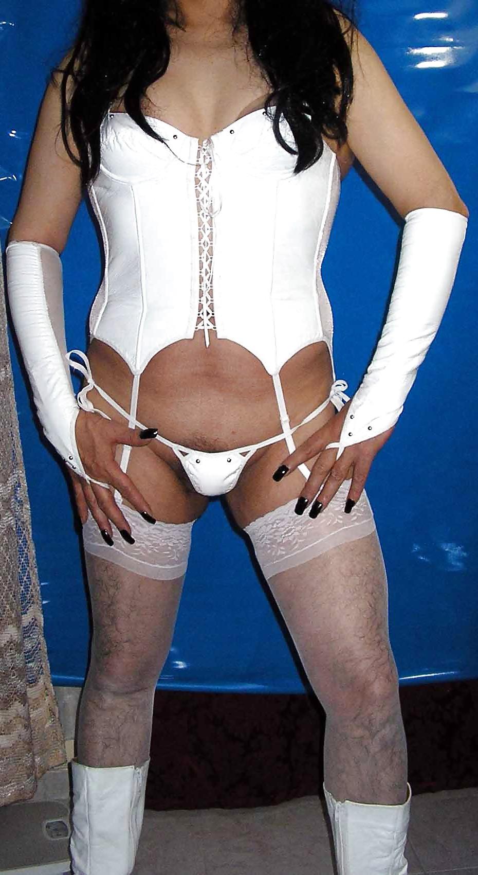 25P Corset en cuero blanco