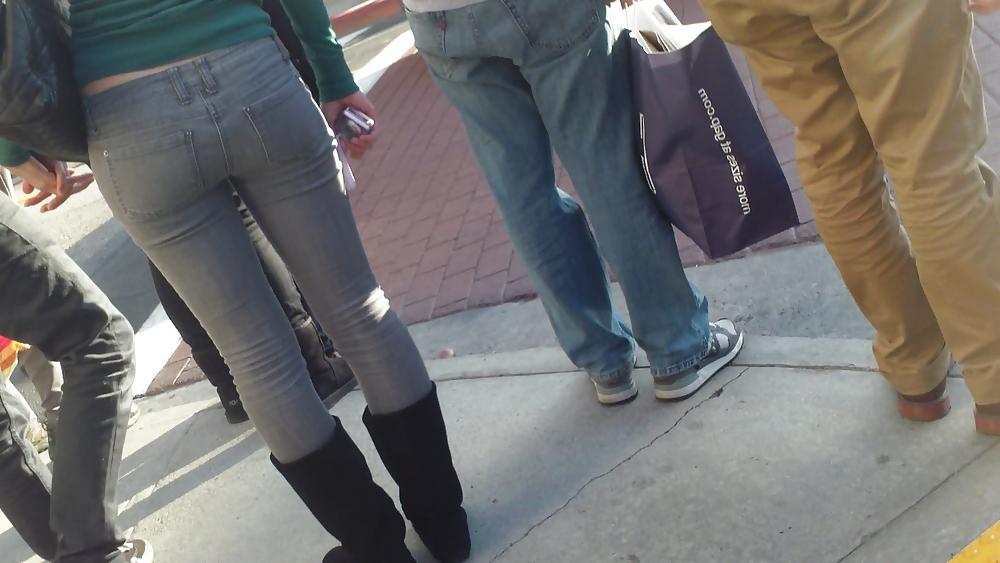20P Sexy smooth teen ass & butt in blue jeans