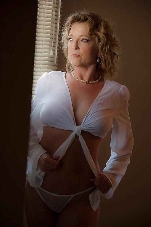 25P Mature Lover 066... Beauty Moments Of Sensuality