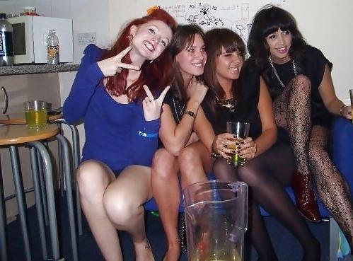 24P Amateurs in black pantyhose & tights