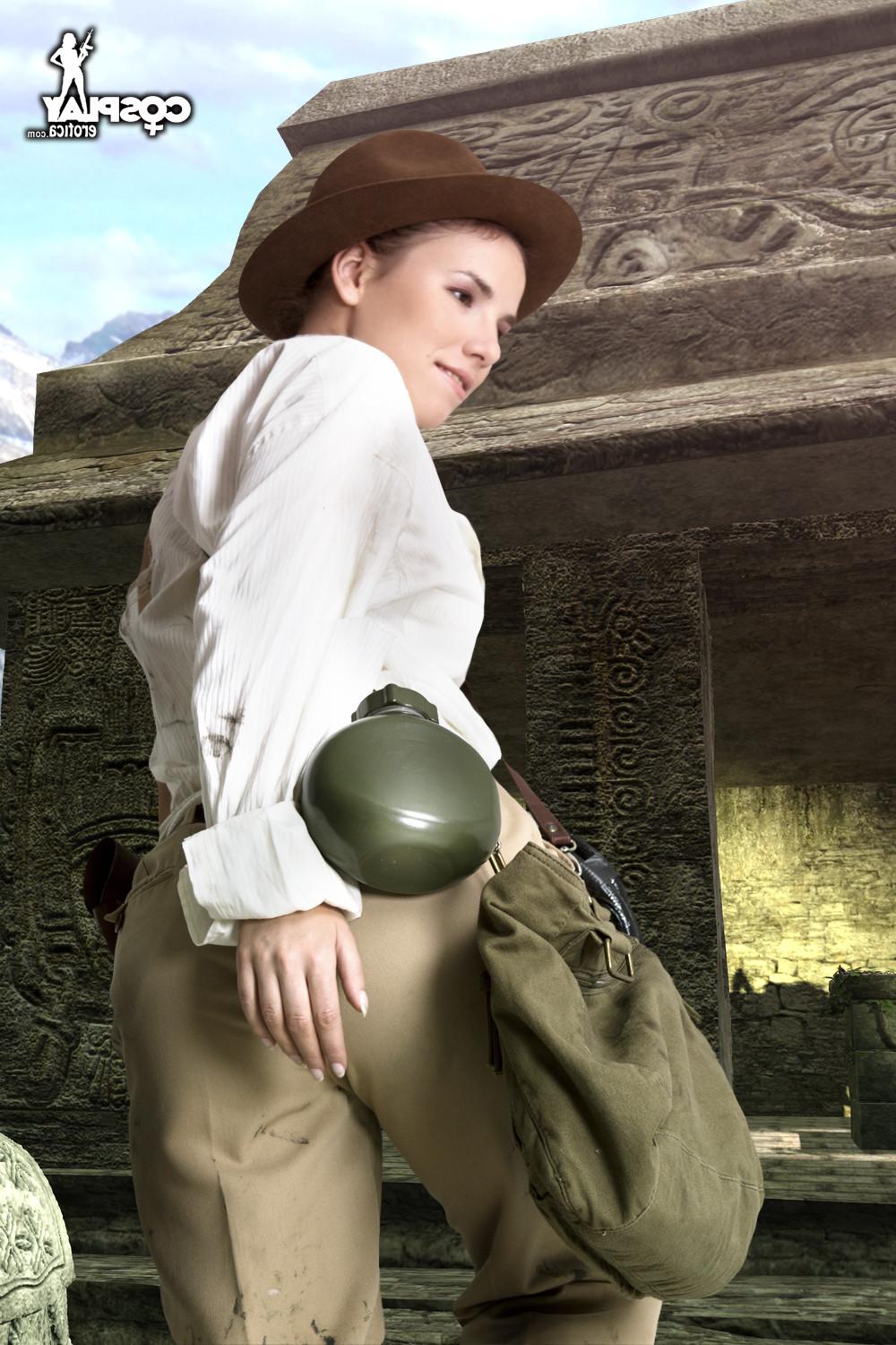 16P Indiana Jones Cosplay