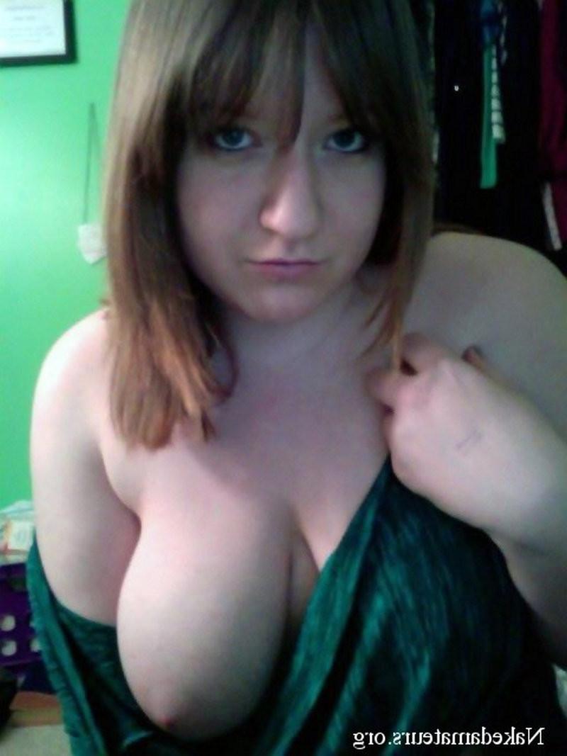 15P Busty girlfriends show us thier big tits