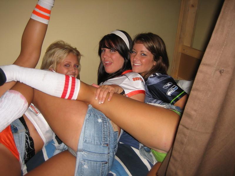 15P Trashed girlfriends drunk and partying