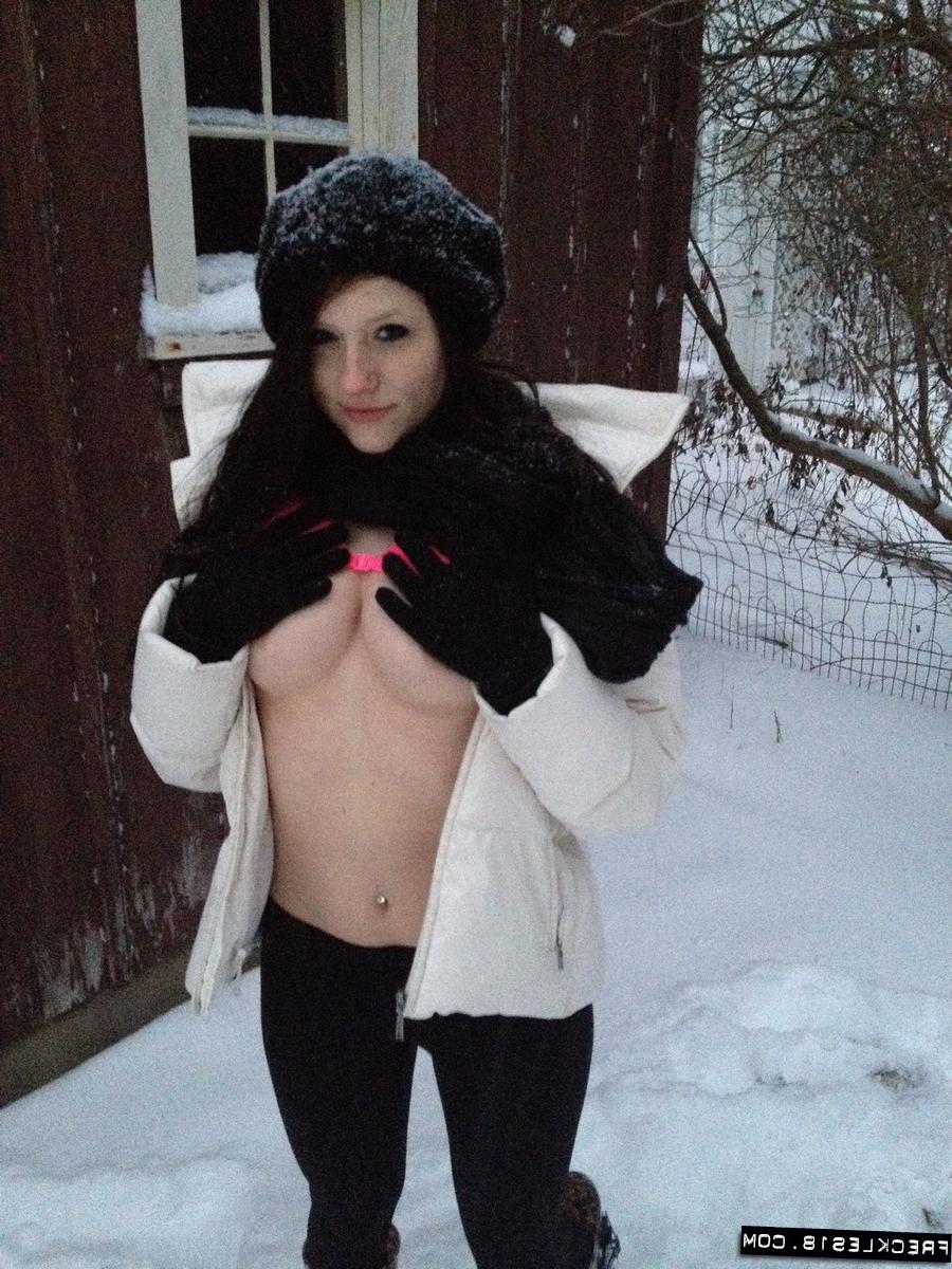 12P Teen flashing in snow