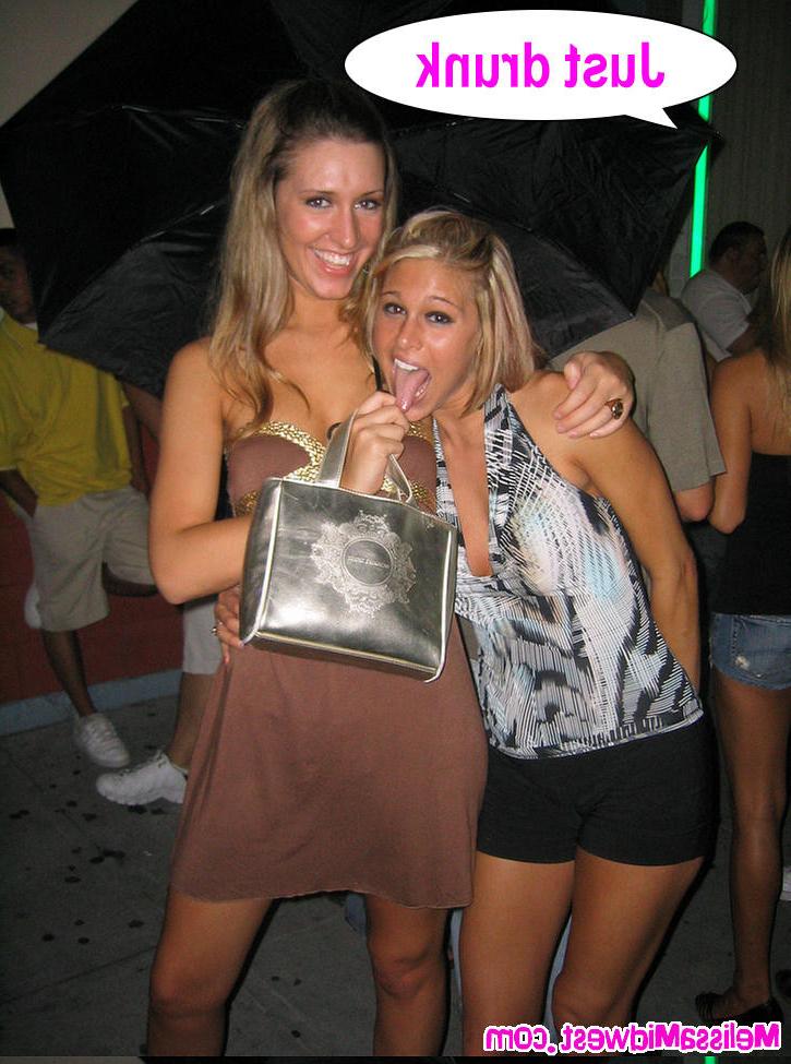 16P Melissa gets drunk on the town with her friends